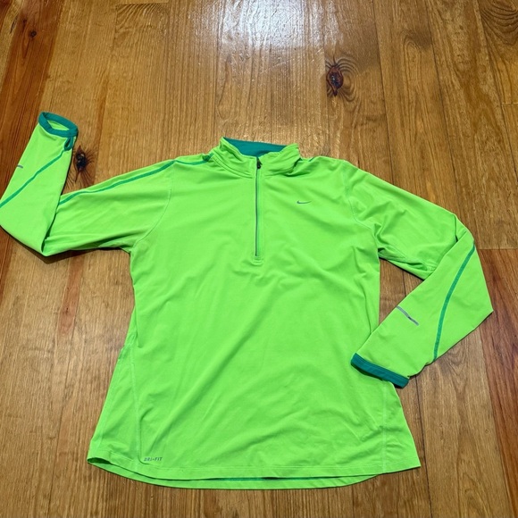 Nike Green Athletic Shirt - Picture 1 of 4